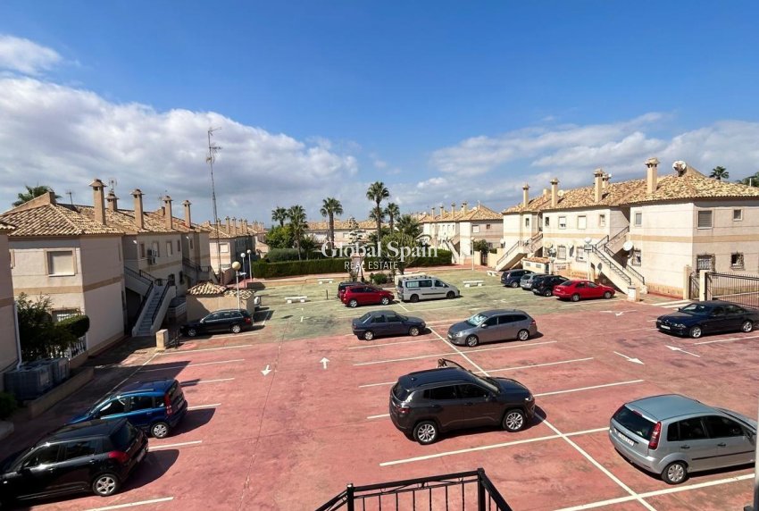 Resale - APARTMENT -
TORREVIEJA - Aguas Nuevas