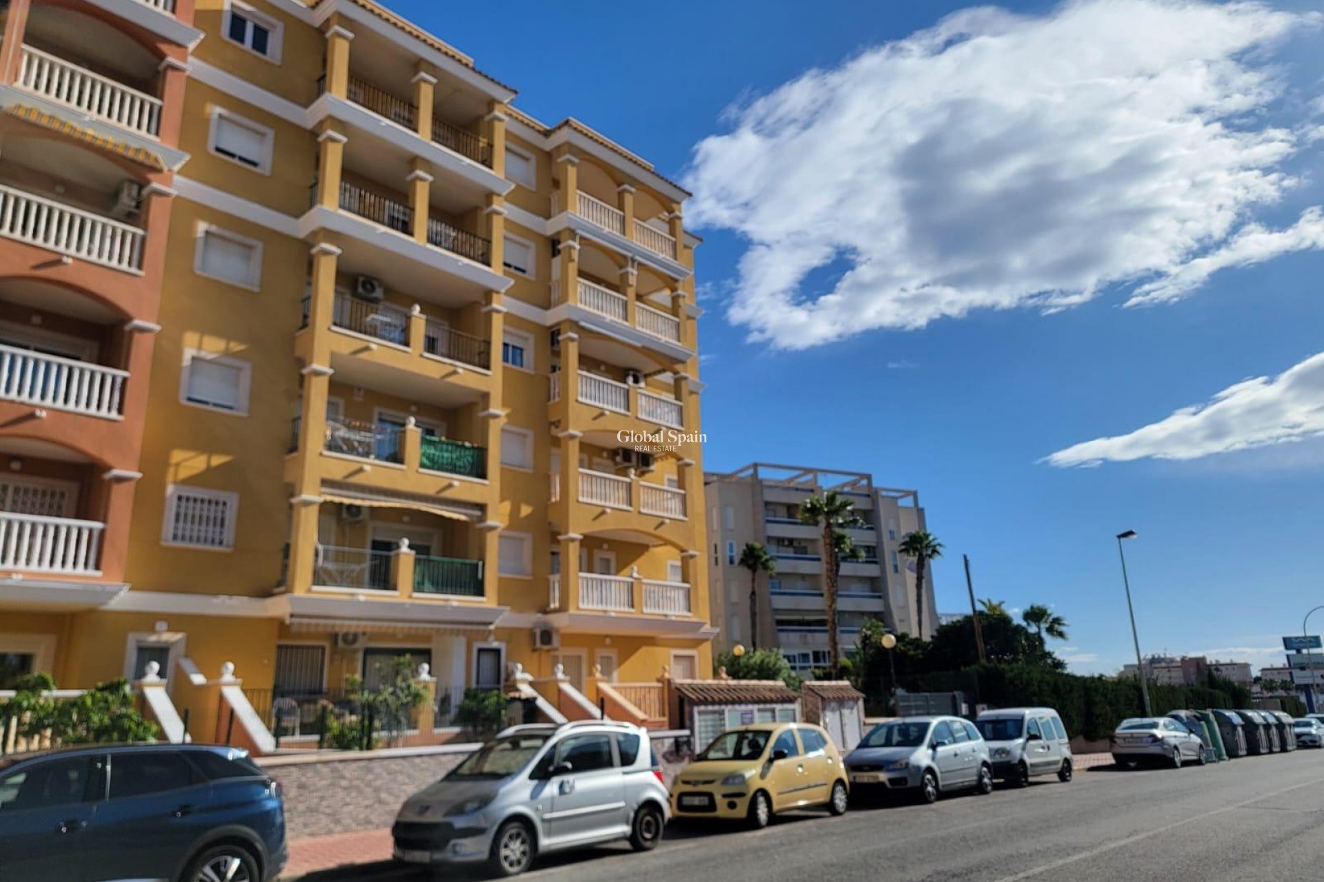 Resale - APARTMENT -
TORREVIEJA - Aguas Nuevas