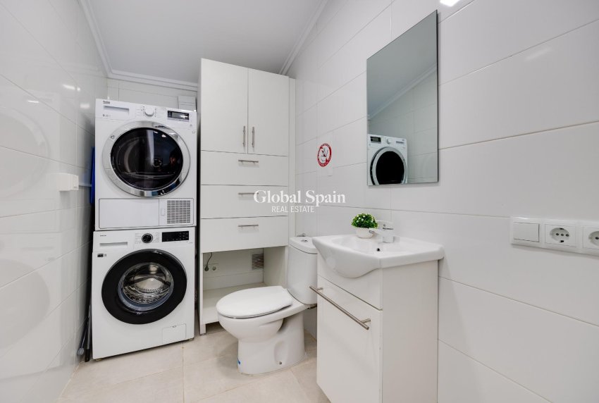 Resale - APARTMENT -
TORREVIEJA - Aguas Nuevas