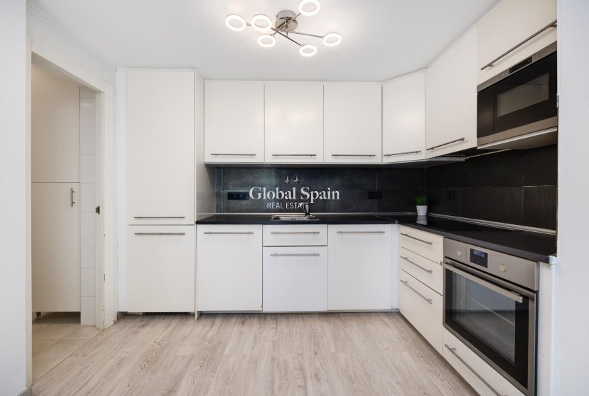 Resale - APARTMENT -
TORREVIEJA - Aguas Nuevas