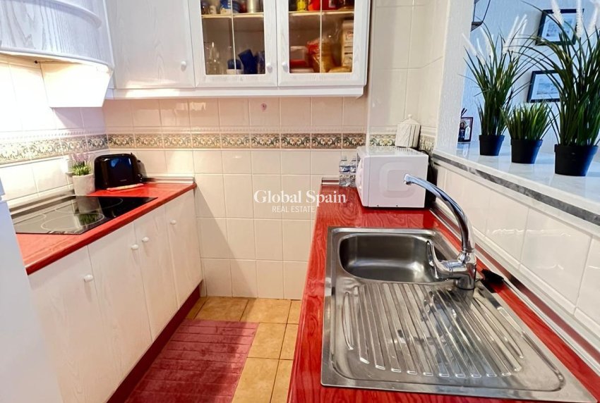 Resale - APARTMENT -
TORREVIEJA - Aguas Nuevas
