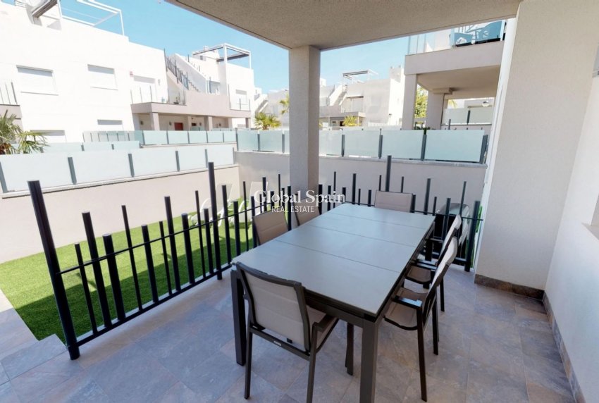 Resale - APARTMENT -
TORREVIEJA - Aguas Nuevas