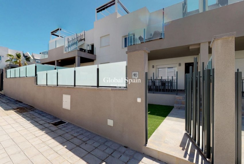 Resale - APARTMENT -
TORREVIEJA - Aguas Nuevas