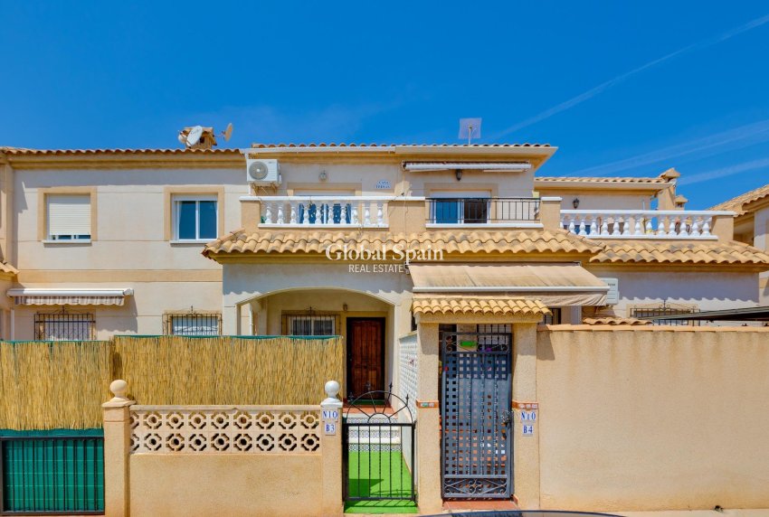 Resale - APARTMENT -
TORREVIEJA - Aguas Nuevas