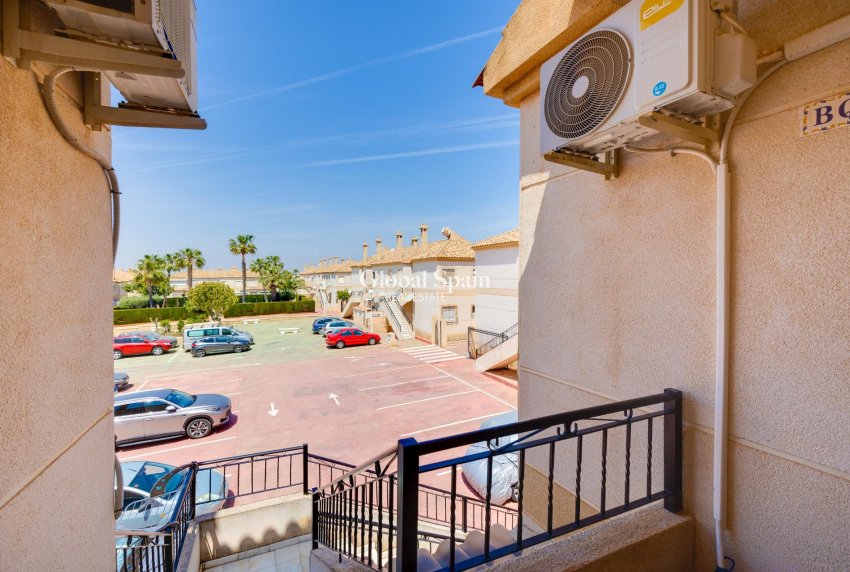 Resale - APARTMENT -
TORREVIEJA - Aguas Nuevas