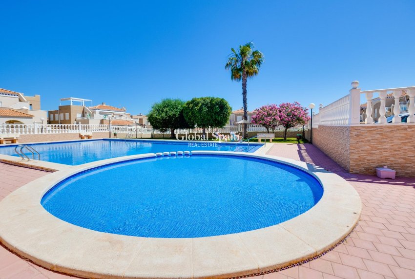 Resale - APARTMENT -
TORREVIEJA - Aguas Nuevas