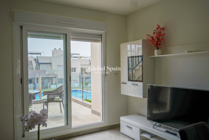 Resale - APARTMENT -
TORREVIEJA - Aguas Nuevas