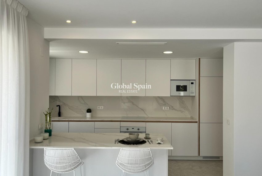 Resale - APARTMENT -
TORREVIEJA - Aguas Nuevas