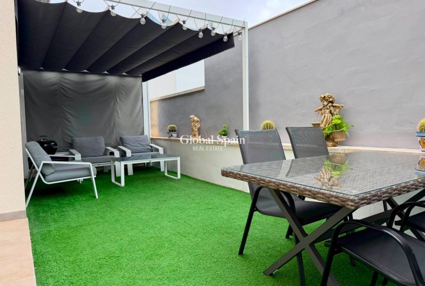 Resale - APARTMENT -
TORREVIEJA - Aguas Nuevas