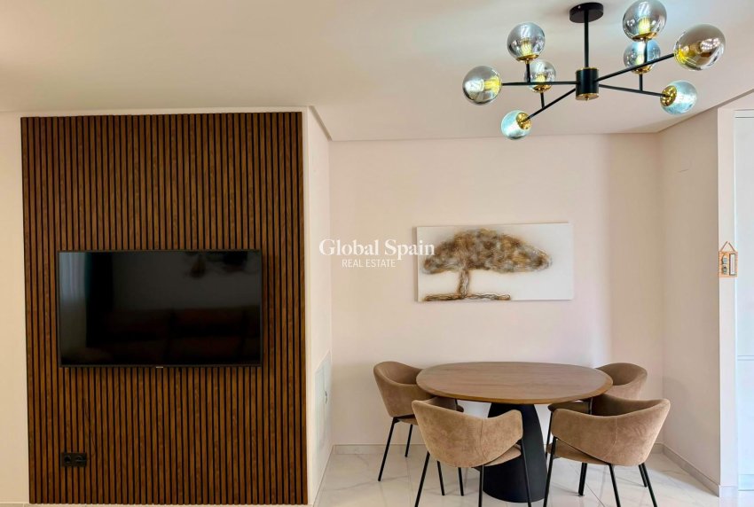 Resale - APARTMENT -
TORREVIEJA - Aguas Nuevas