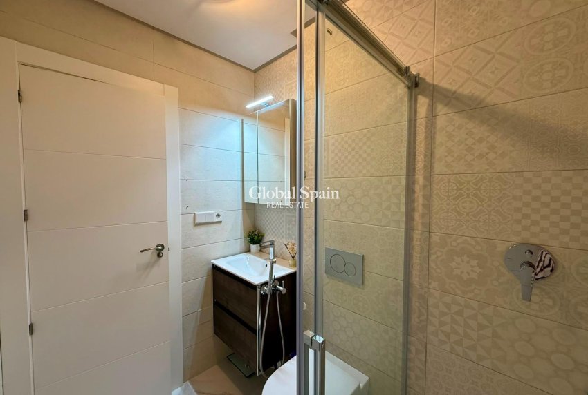 Resale - APARTMENT -
TORREVIEJA - Aguas Nuevas
