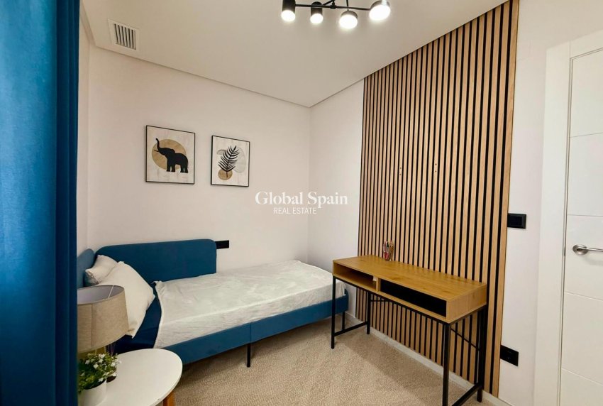 Resale - APARTMENT -
TORREVIEJA - Aguas Nuevas