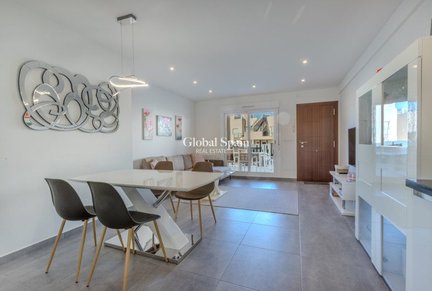 Resale - APARTMENT -
TORREVIEJA - Aguas Nuevas