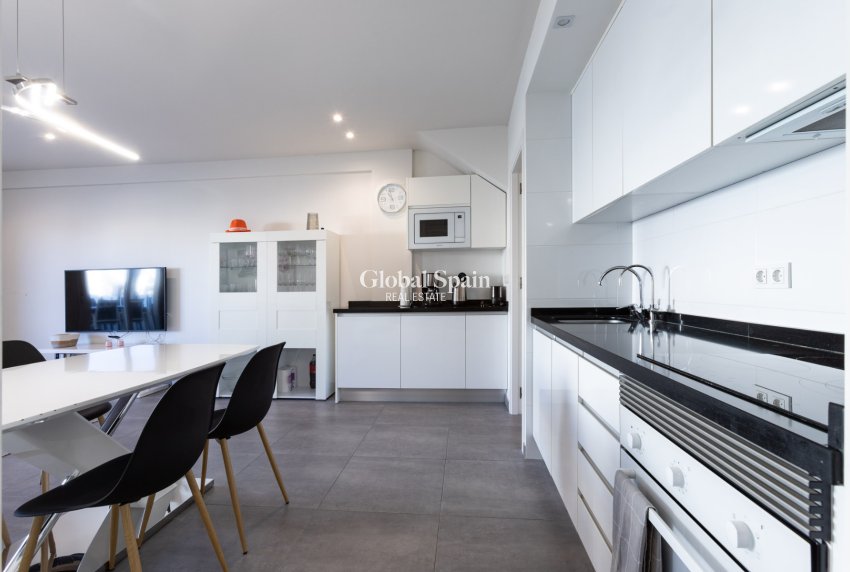 Resale - APARTMENT -
TORREVIEJA - Aguas Nuevas