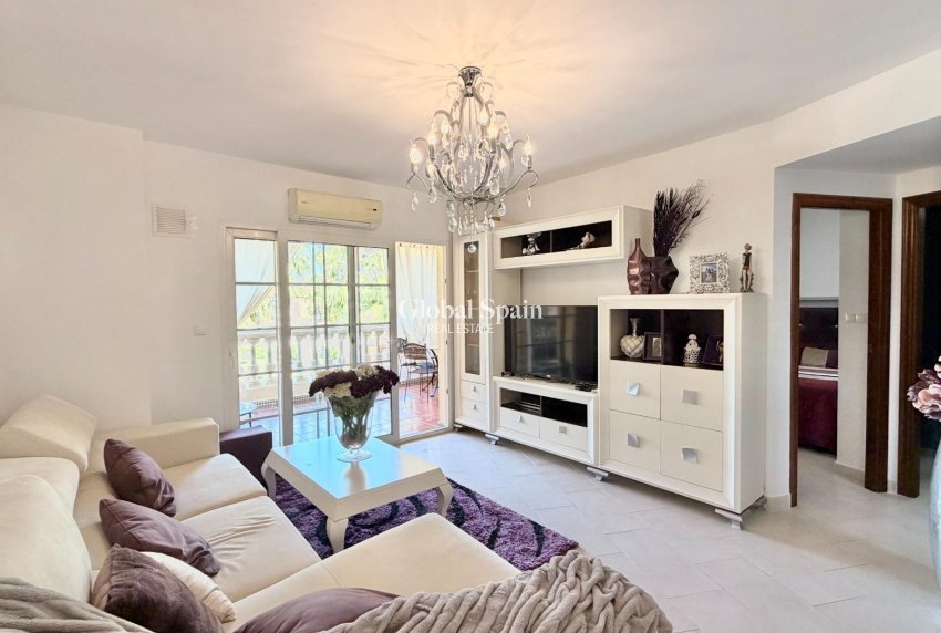 Resale - APARTMENT -
TORREVIEJA - Aldea del mar