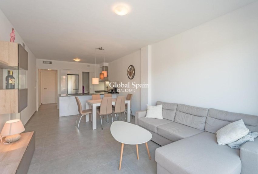 Resale - APARTMENT -
TORREVIEJA - Auguas Neuvas
