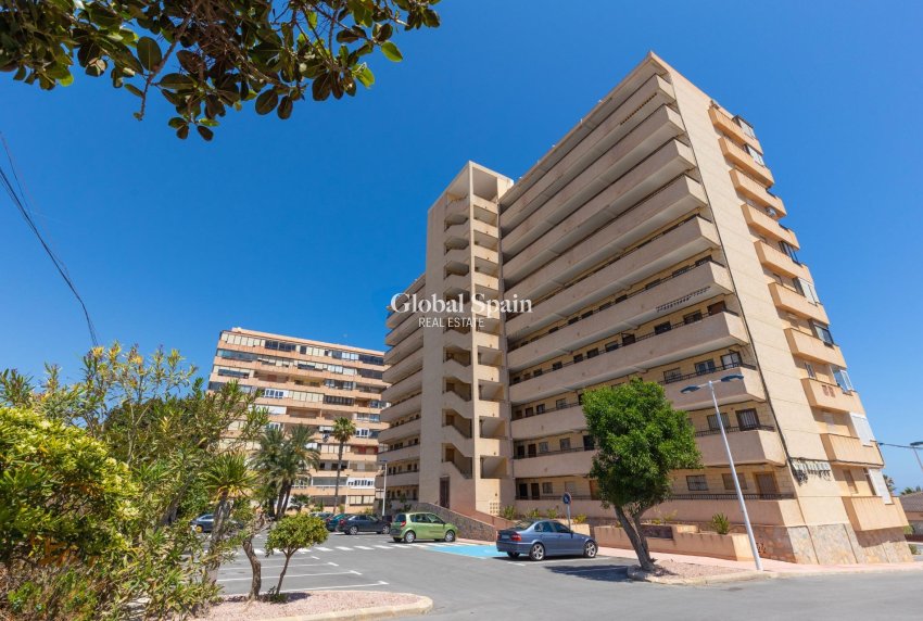 Resale - Apartment -
TORREVIEJA - Cabo Cervera