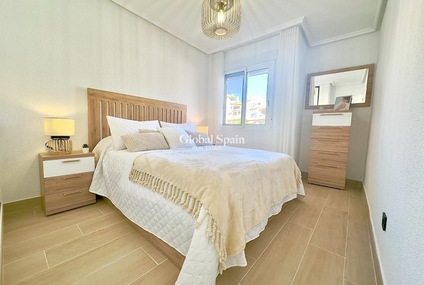 Resale - Apartment -
TORREVIEJA - Cabo Cervera