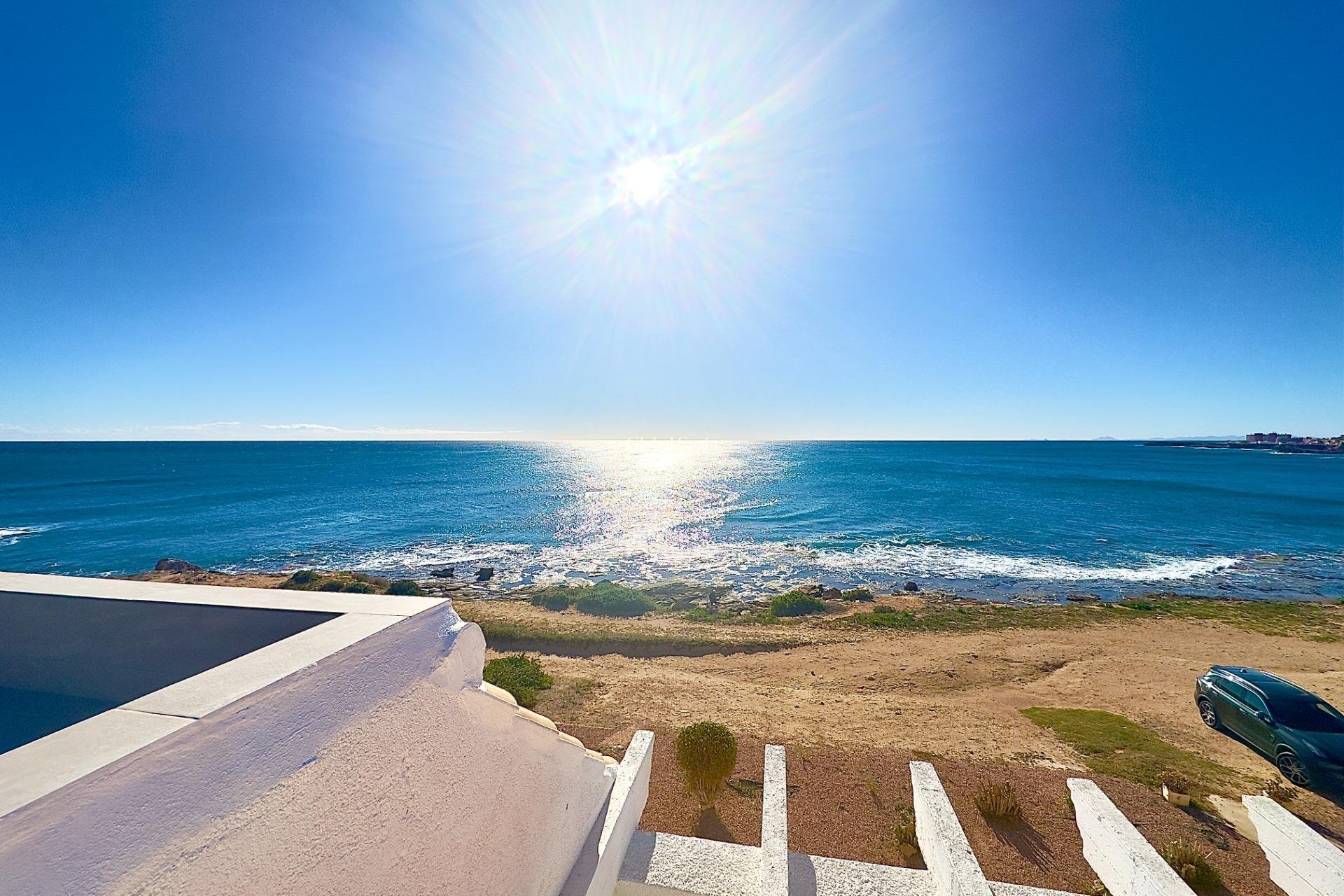 Resale - Apartment -
TORREVIEJA - Cabo Cervera