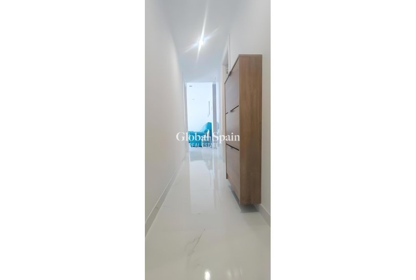 Resale - APARTMENT -
TORREVIEJA - Cabo Cervera