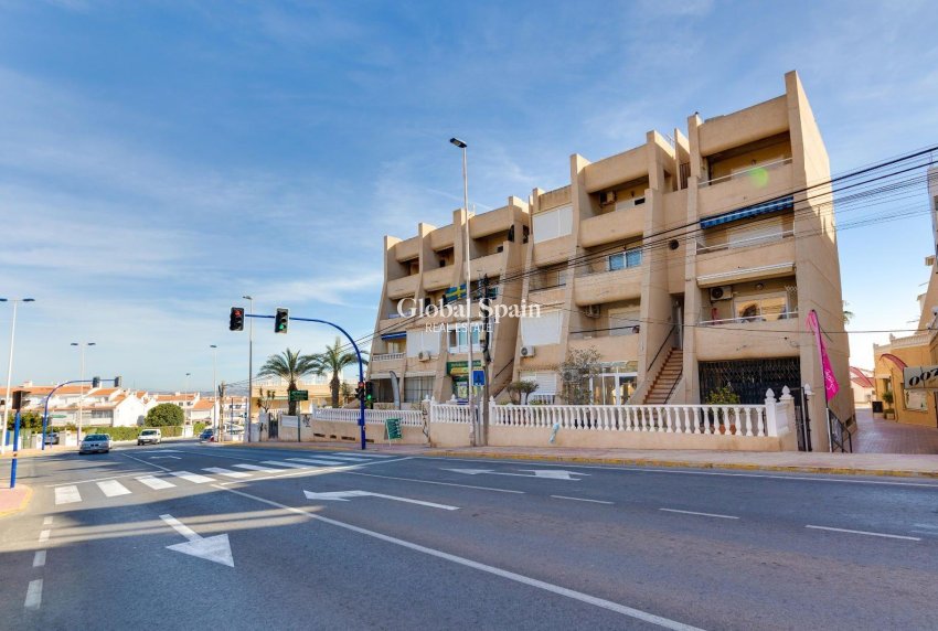Resale - APARTMENT -
TORREVIEJA - Cabo Cervera