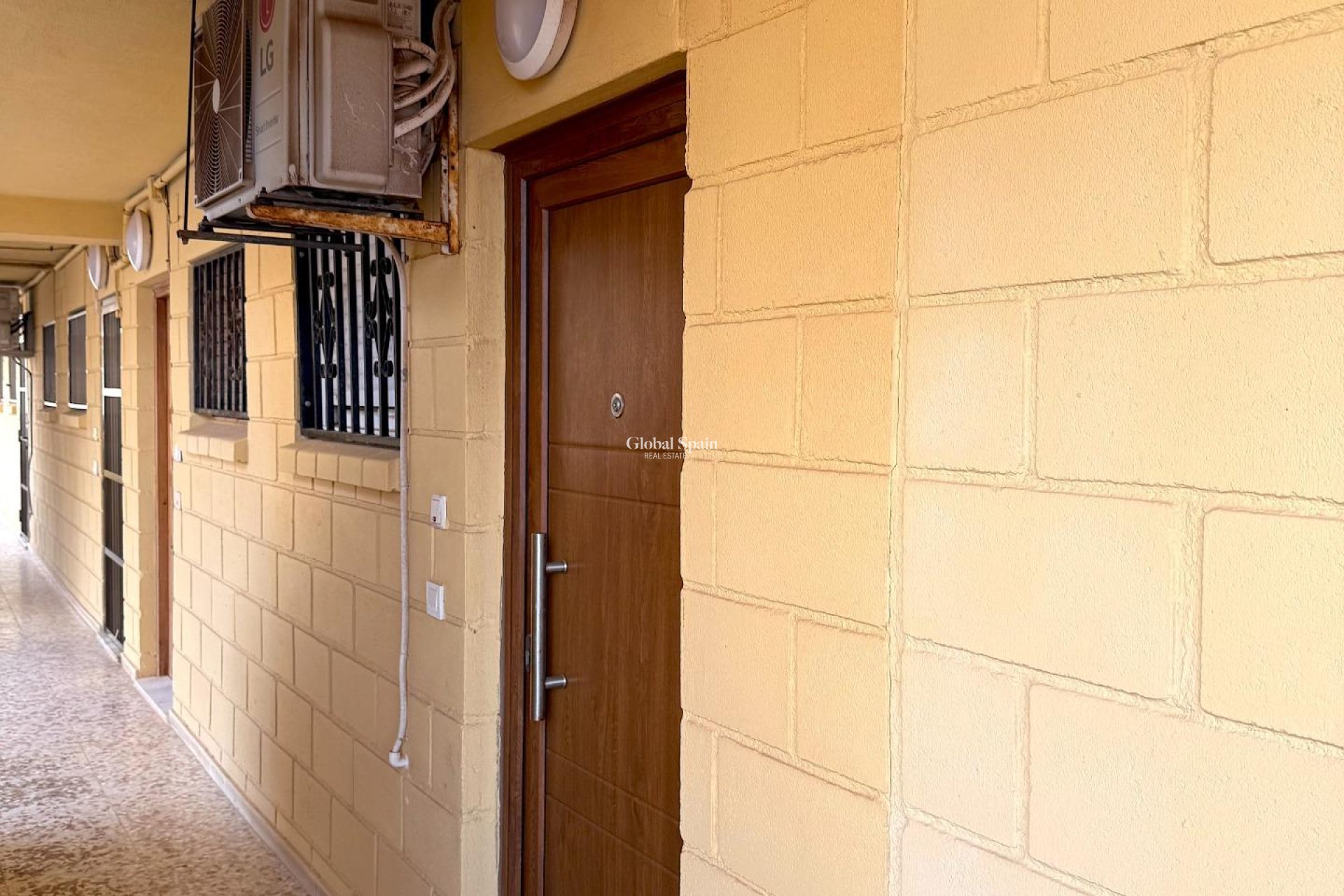 Resale - APARTMENT -
TORREVIEJA - Cabo Cervera