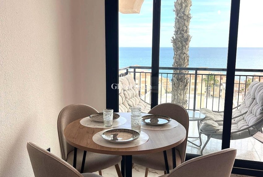 Resale - APARTMENT -
TORREVIEJA - Cabo Cervera