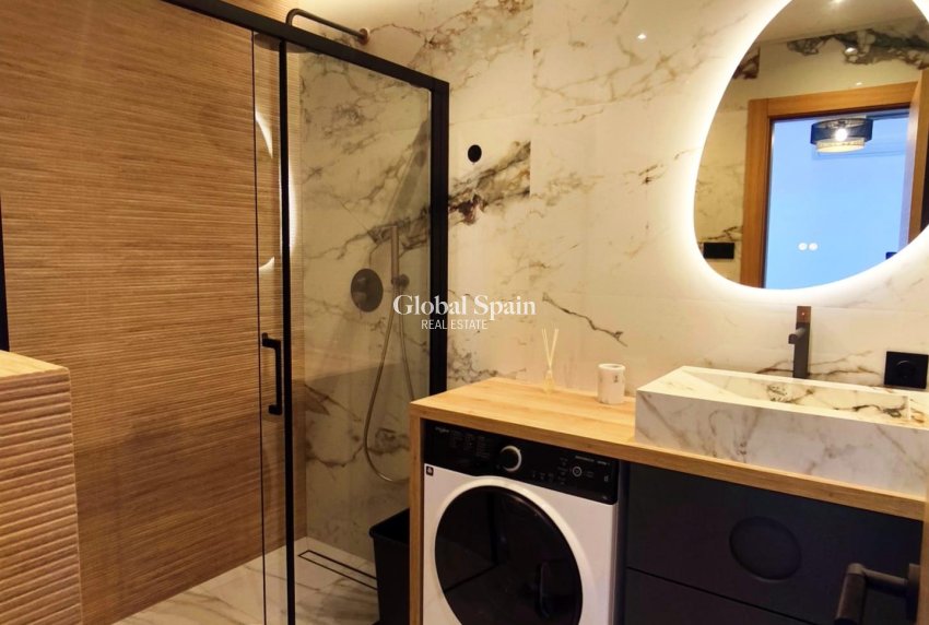 Resale - APARTMENT -
TORREVIEJA - Cabo Cervera