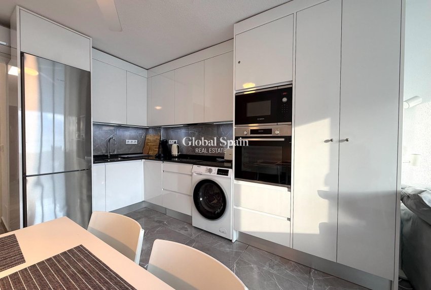 Resale - APARTMENT -
TORREVIEJA - Cabo Cervera