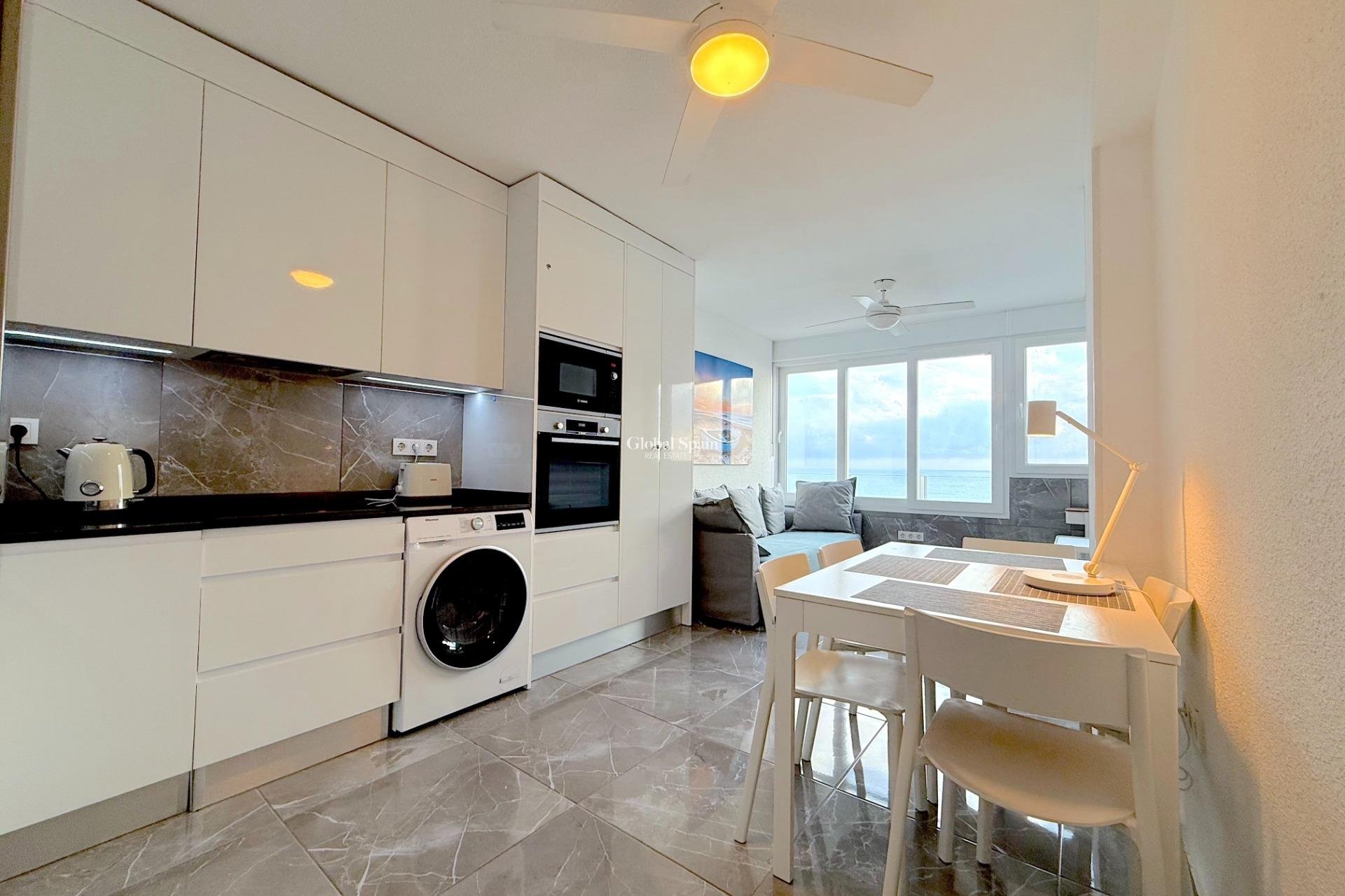 Resale - APARTMENT -
TORREVIEJA - Cabo Cervera