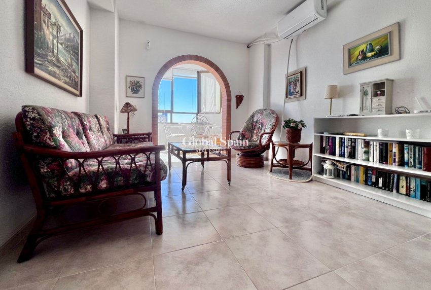 Resale - APARTMENT -
TORREVIEJA - Cabo Cervera