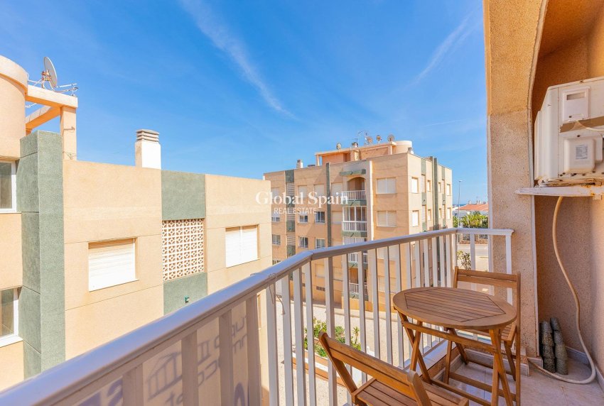 Resale - APARTMENT -
TORREVIEJA - Cabo Cervera