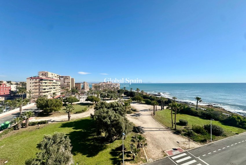 Resale - APARTMENT -
TORREVIEJA - Cabo Cervera
