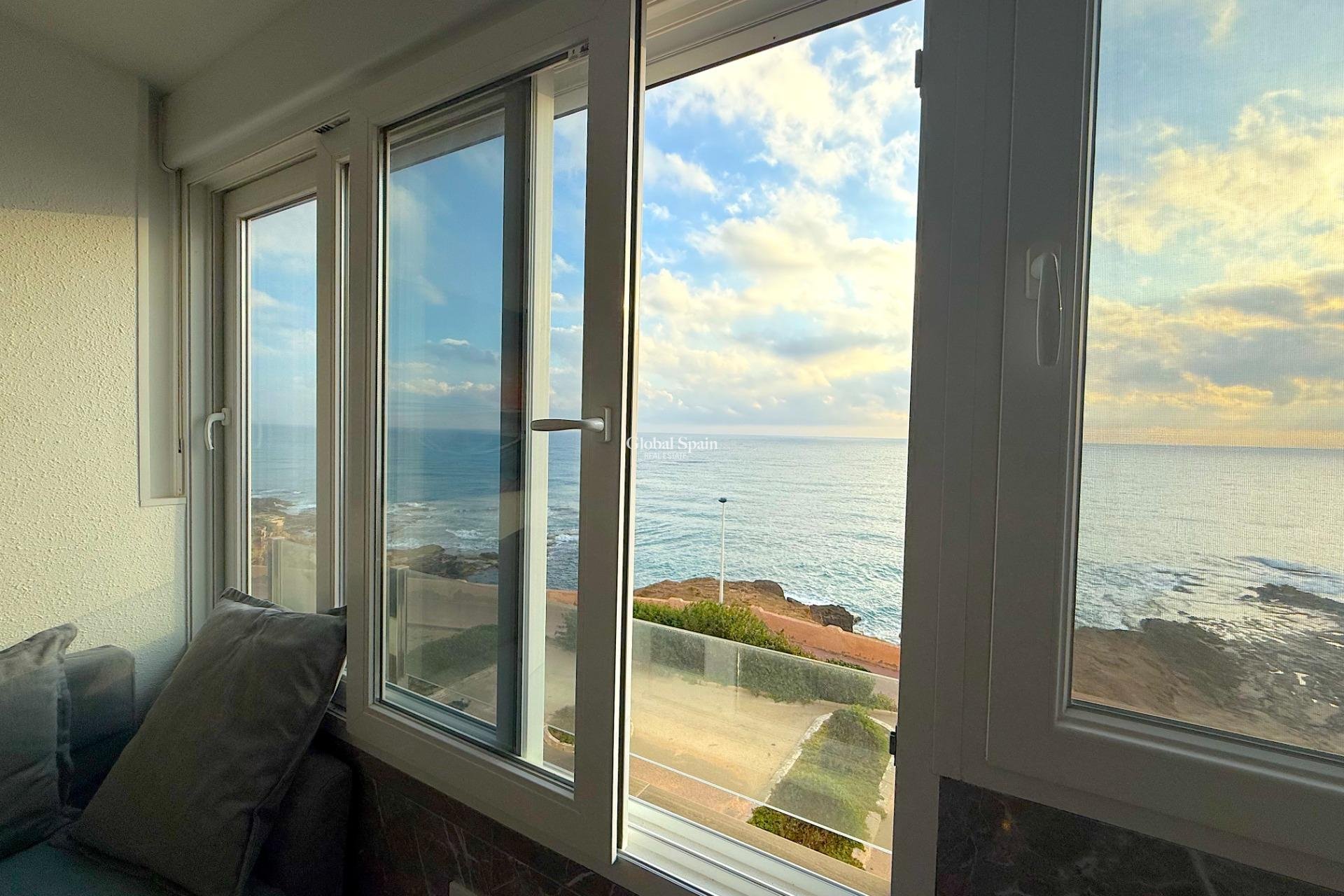 Resale - APARTMENT -
TORREVIEJA - Cabo Cervera