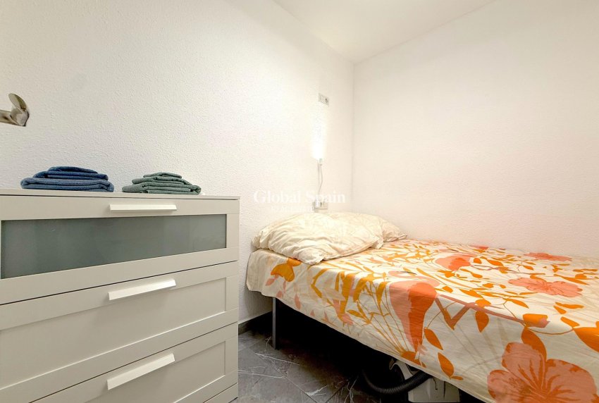 Resale - APARTMENT -
TORREVIEJA - Cabo Cervera
