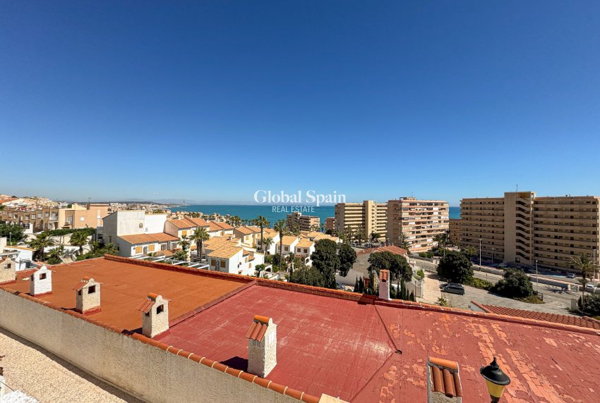 Resale - APARTMENT -
TORREVIEJA - Cabo Cervera