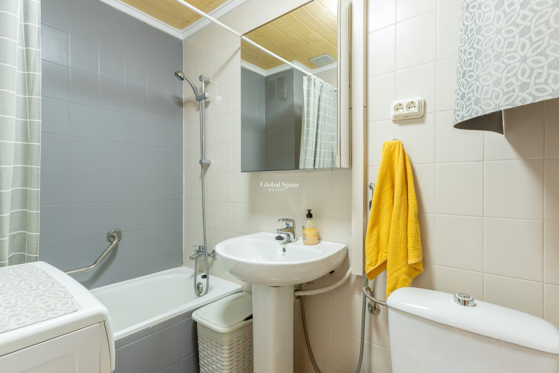 Resale - APARTMENT -
TORREVIEJA - Cabo Cervera