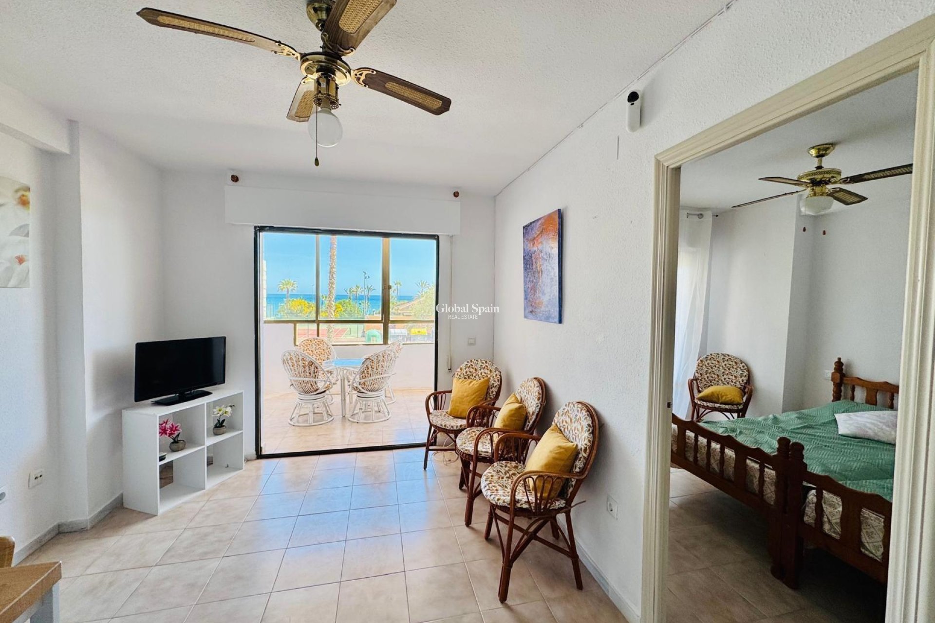 Resale - APARTMENT -
TORREVIEJA - Cabo Cervera