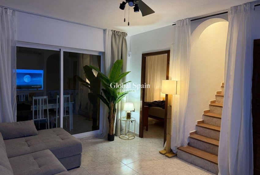 Resale - APARTMENT -
TORREVIEJA - Cañada Del Molino