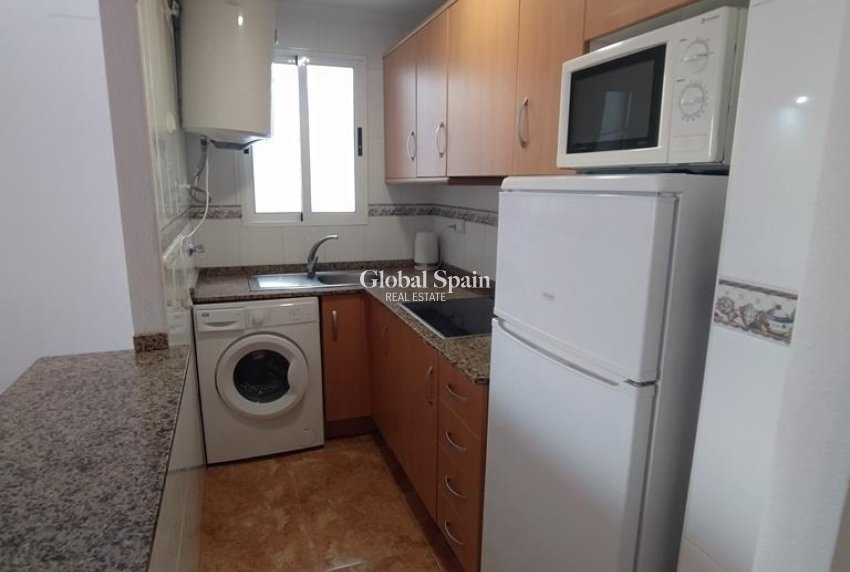 Resale - APARTMENT -
TORREVIEJA - CASCO URBANO