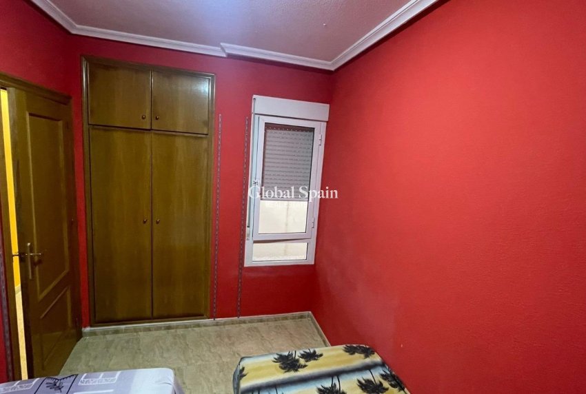 Resale - Apartment -
TORREVIEJA - Center