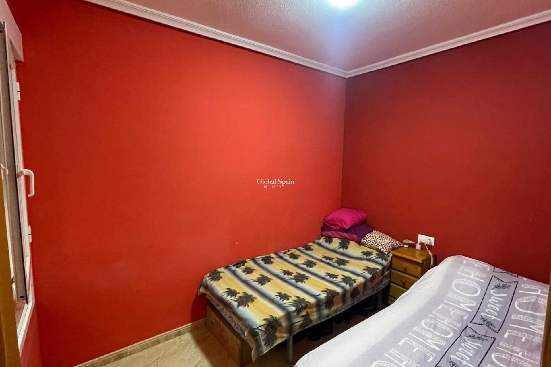 Resale - Apartment -
TORREVIEJA - Center