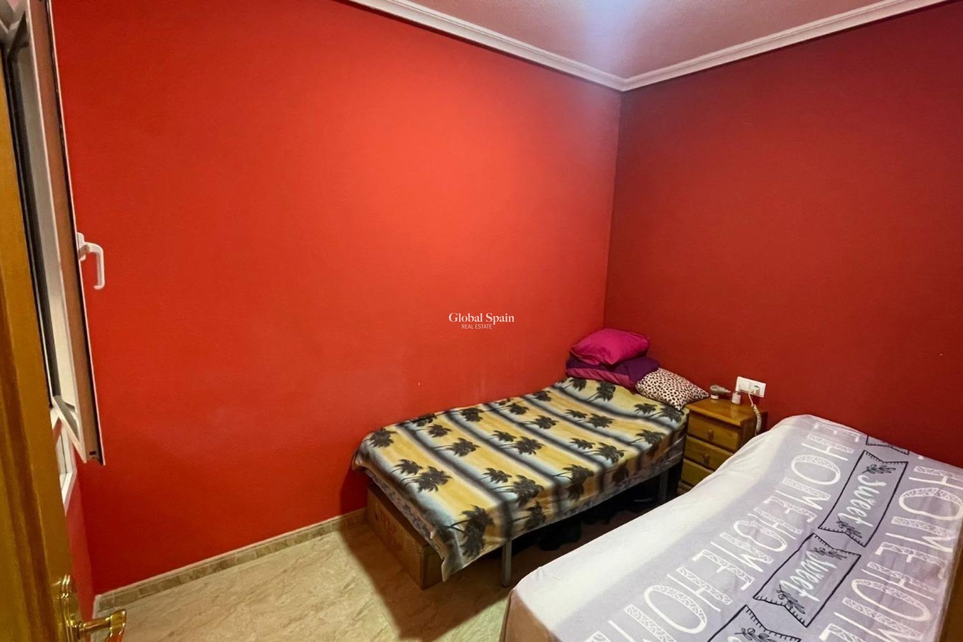 Resale - Apartment -
TORREVIEJA - Center