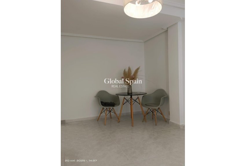 Resale - APARTMENT -
TORREVIEJA - Center