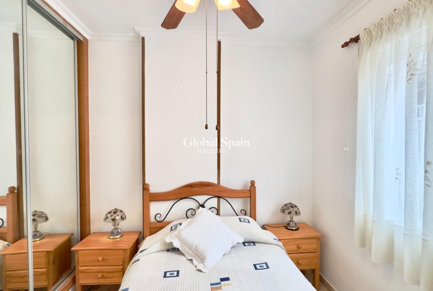 Resale - APARTMENT -
TORREVIEJA - Center