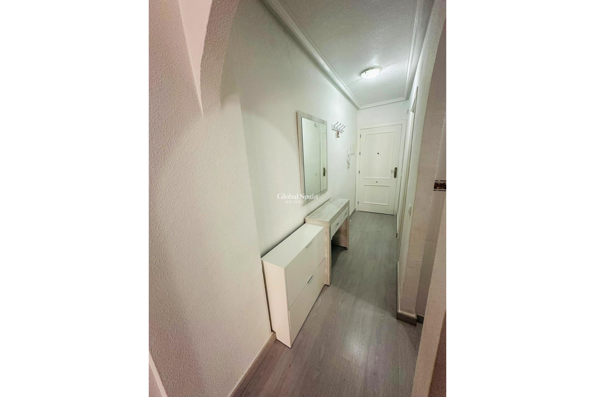 Resale - APARTMENT -
TORREVIEJA - Center