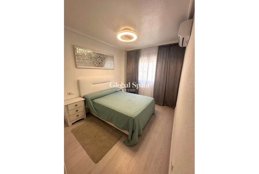 Resale - APARTMENT -
TORREVIEJA - Center