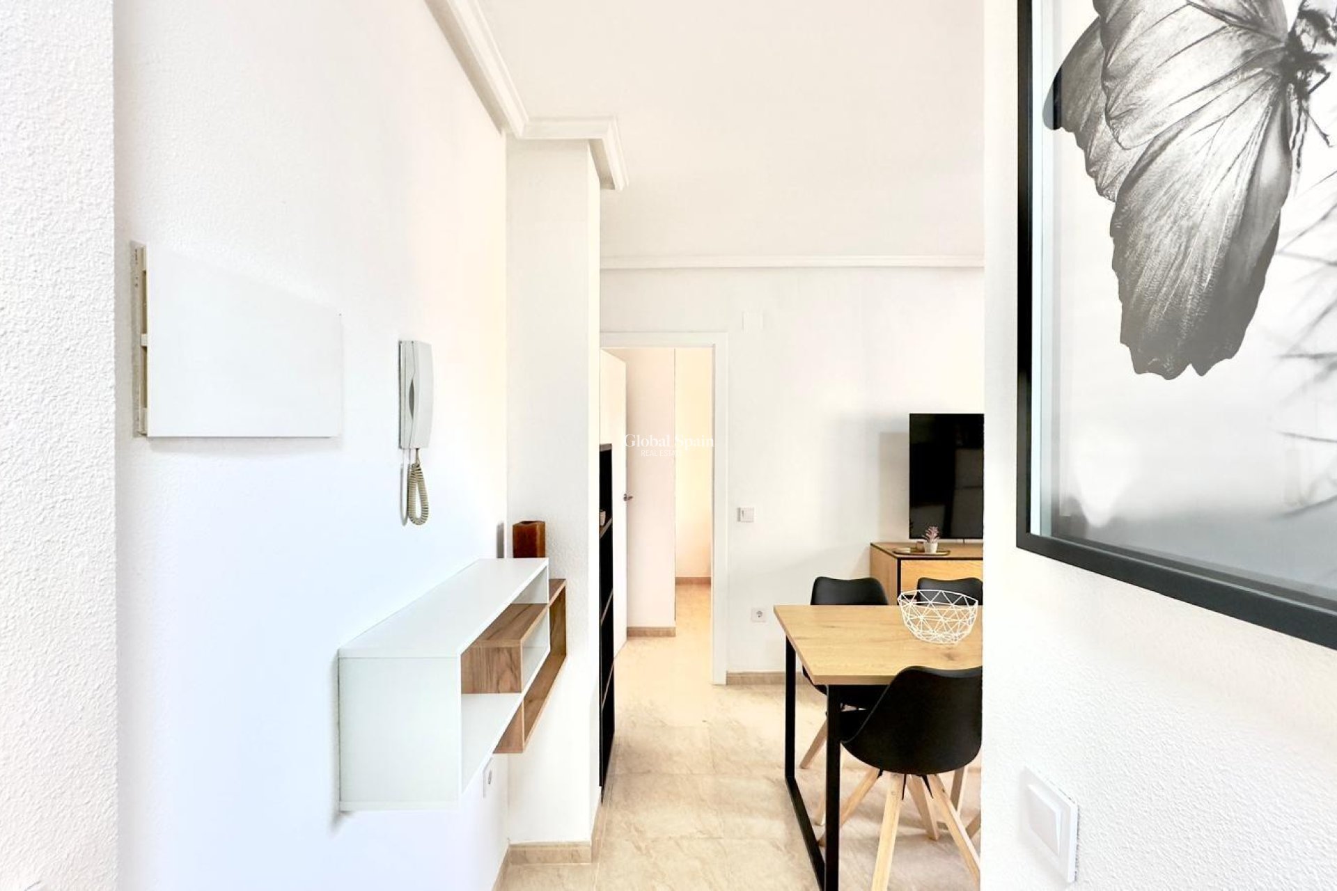 Resale - APARTMENT -
TORREVIEJA - Center