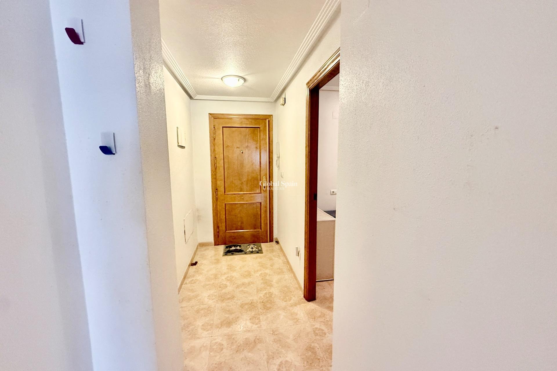 Resale - APARTMENT -
TORREVIEJA - Center