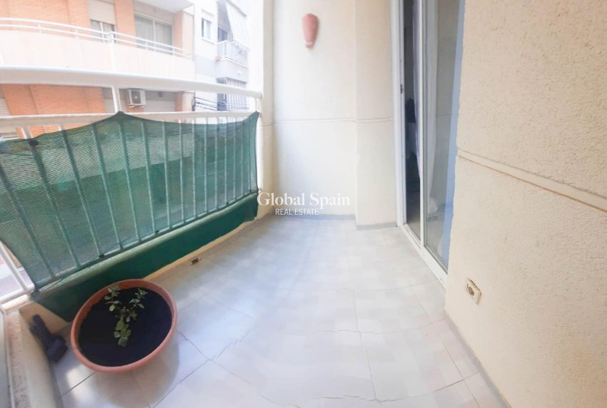 Resale - APARTMENT -
TORREVIEJA - Center